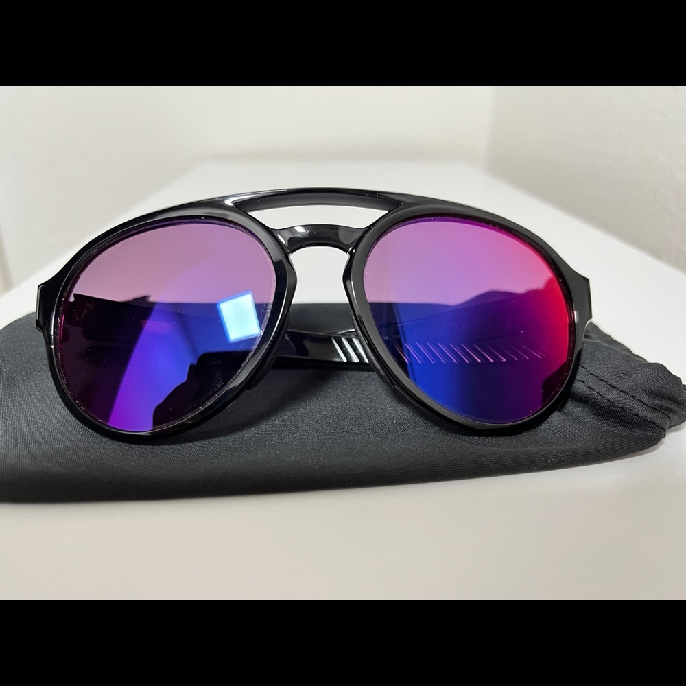 Oakley Forager